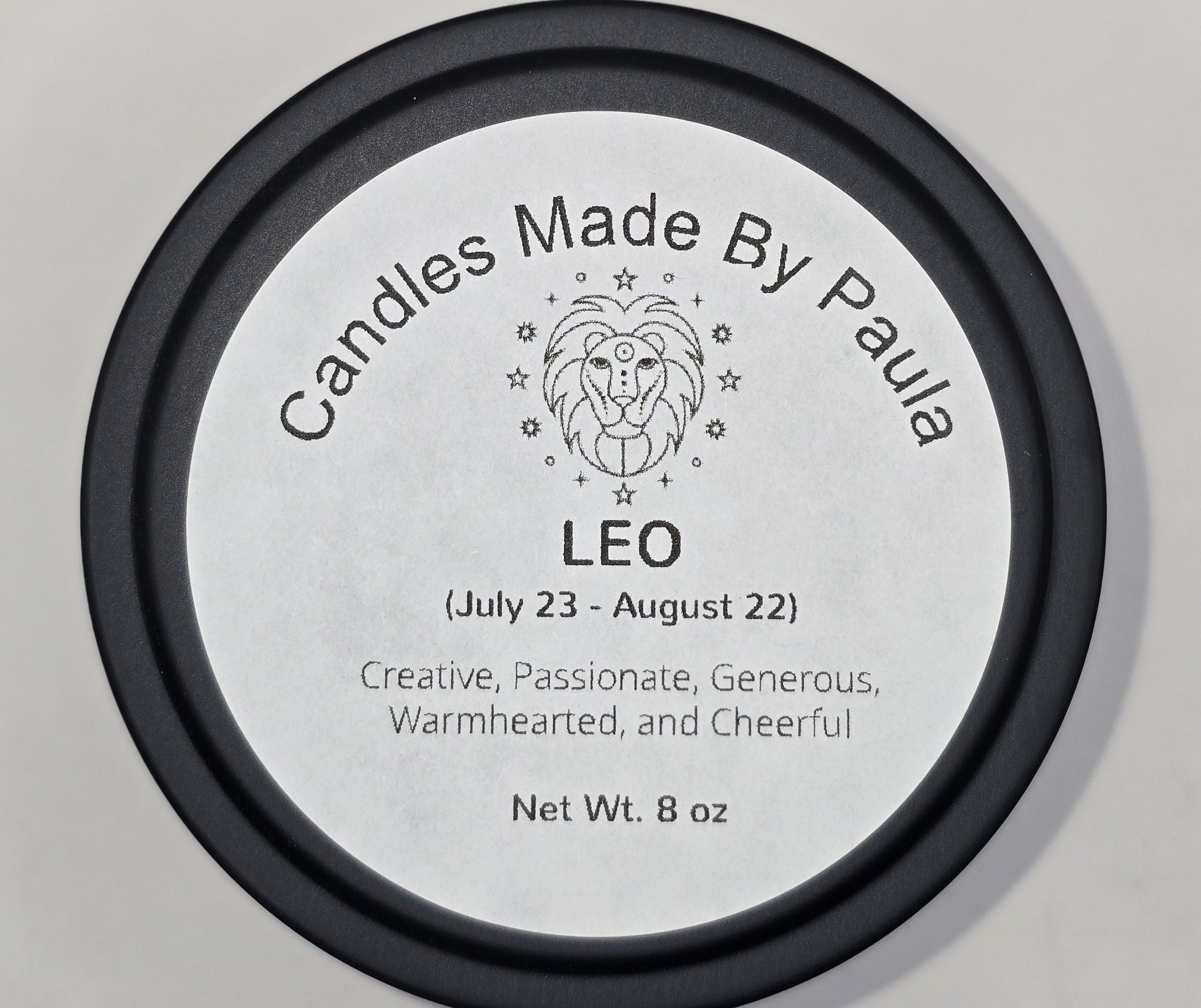 Leo zodiac candle in gold - fire sign aromatherapy candle for July 23 to August 22
