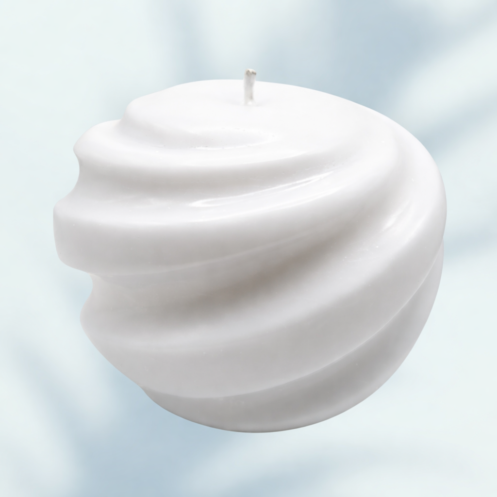 "White swirl candle - vanilla aromatherapy soy wax candle by Candles Made By Paula"
