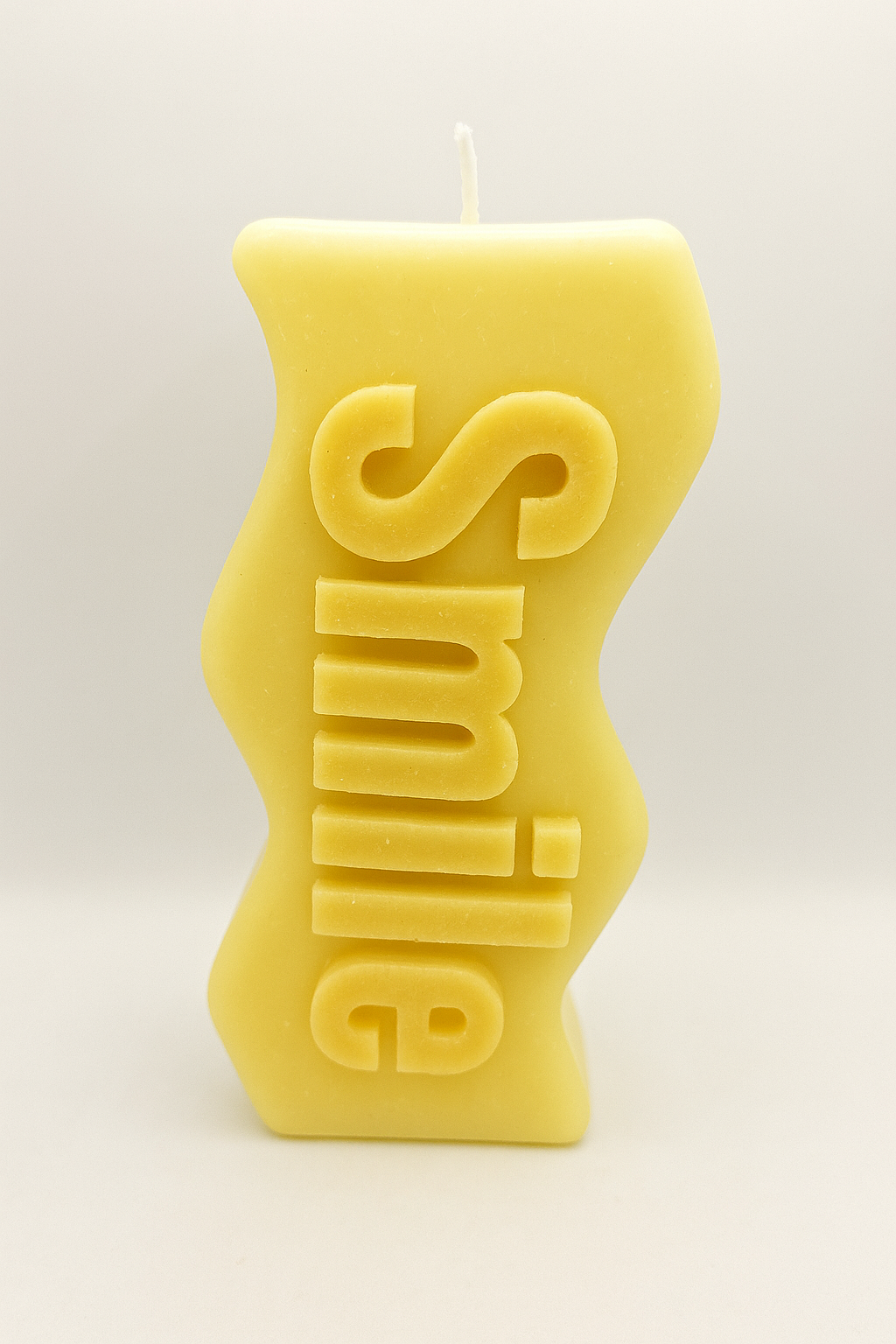 💛 Yellow Smile Candle – Bright Positivity Candle